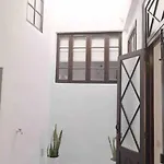 Bonita Casa En El Corazon Del Pueblo! Carmen Apartman