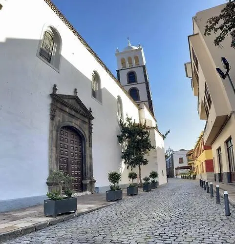Bonita Casa En El Corazon Del Pueblo! Carmen *